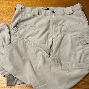 5.11 tactical TDU khaki pants. Rip stop light fabric.